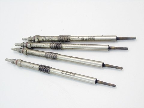 ŚWIECE ŻAROWE 2.3 DCI BIT MASTER 3 MOVANO B NV400 ŚWIECE ŻAROWE 2.3 DCI BIT MASTER 3 MOVANO B NV400