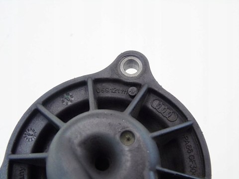 OBUDOWA TERMOSTATU 3.0 TDI AUDI A4 B8 A5 Q5 A6 A8 OBUDOWA TERMOSTATU 3.0 TDI AUDI A4 B8 A5 Q5 A6 A8