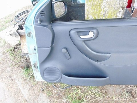 DRZWI PRAWY PRZÓD OPEL CORSA C 3 DRZWIOWA Z397 DRZWI PRAWY PRZÓD OPEL CORSA C 3 DRZWIOWA Z397