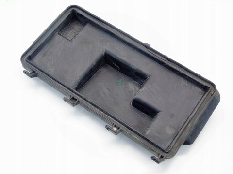 OSŁONA POKRYWA BEZPIECZNIKÓW AUDI 80 B4 8A0941801 OSŁONA POKRYWA BEZPIECZNIKÓW AUDI 80 B4 8A0941801
