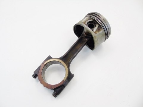 TŁOK KORBOWÓD 83V52 2.4 20V V70 S70 C70 850 TŁOK KORBOWÓD 83V52 2.4 20V V70 S70 C70 850