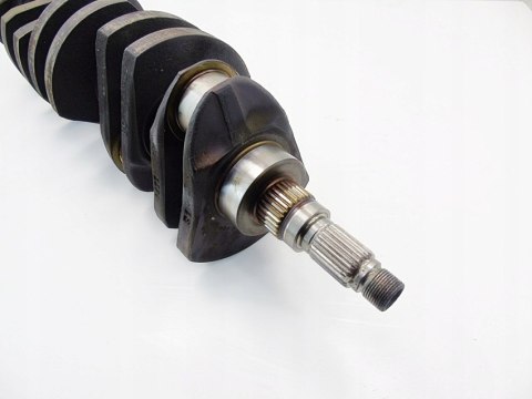 WAŁ KORBOWY 2.4 B 20V VOLVO V70 S70 C70 850 WAŁ KORBOWY 2.4 B 20V VOLVO V70 S70 C70 850