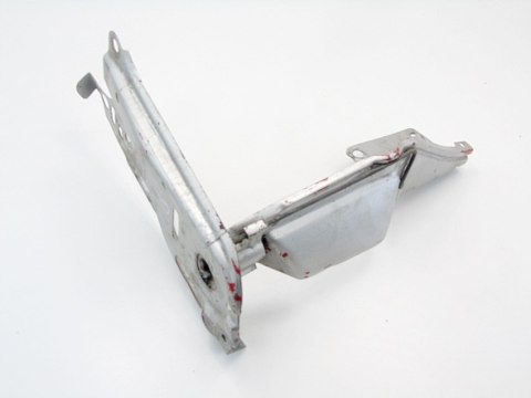 ZACZEP RYGIEL ZAMEK MASKI PRAWY AUDI 80 B4 2.0 ZACZEP RYGIEL ZAMEK MASKI PRAWY AUDI 80 B4 2.0