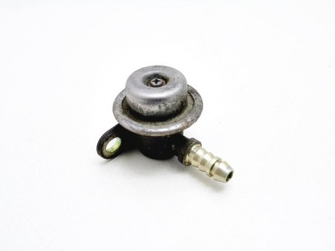 ZAWÓR REGULATOR PALIWA 1.0 16V VVTI YARIS I 1SZ ZAWÓR REGULATOR PALIWA 1.0 16V VVTI YARIS I 1SZ