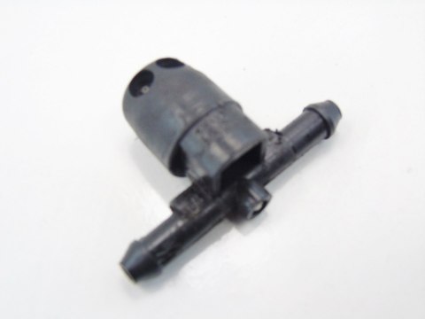 DYSZA SPRYSKIWACZA OPEL CORSA C 3 DA DYSZA SPRYSKIWACZA OPEL CORSA C 3 DA