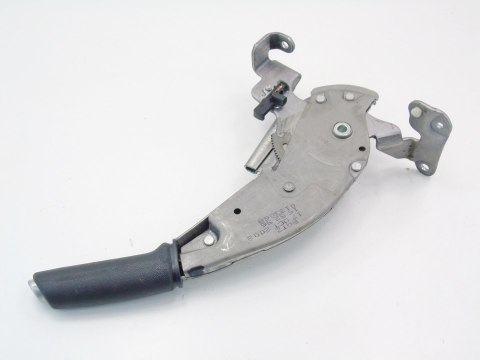 DŹWIGNIA HAMULCA RĘCZNEGO OPEL CORSA C 3 D 0133068 DŹWIGNIA HAMULCA RĘCZNEGO OPEL CORSA C 3 D 0133068