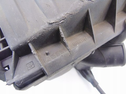 OBUDOWA FILTRA POWIETRZA OPEL CORSA C 3 D 9129743 OBUDOWA FILTRA POWIETRZA OPEL CORSA C 3 D 9129743