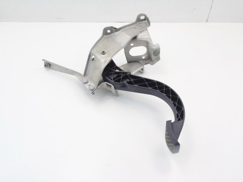 PEDAŁ SPRZĘGŁA OPEL CORSA C 3 D 9156593 PEDAŁ SPRZĘGŁA OPEL CORSA C 3 D 9156593