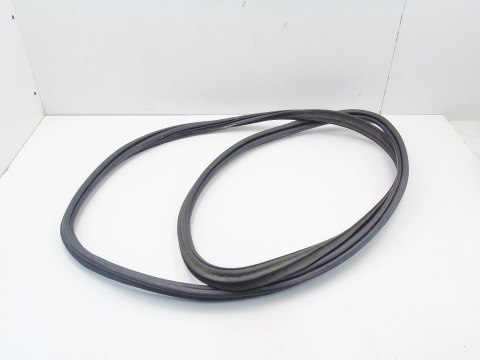 USZCZELKA KLAPY TYŁ OPEL CORSA C 3 D USZCZELKA KLAPY TYŁ OPEL CORSA C 3 D