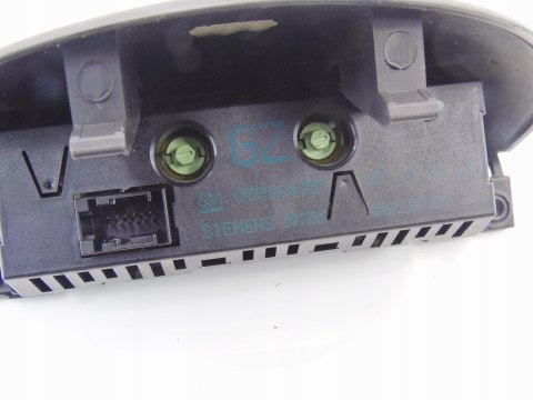 WYŚWIETLACZ ZEGAREK OPEL CORSA C 3 D 009164455 WYŚWIETLACZ ZEGAREK OPEL CORSA C 3 D 009164455