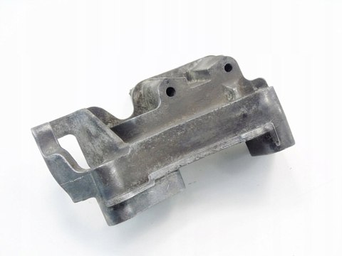ŁAPA SILNIKA 1.6 TDCI C-MAX FOCUS 2 C30 V50 S40 ŁAPA SILNIKA 1.6 TDCI C-MAX FOCUS 2 C30 V50 S40