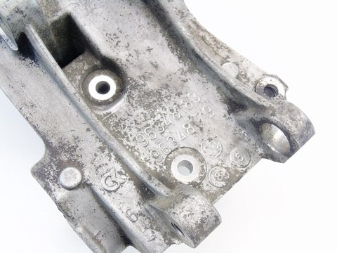 ŁAPA SILNIKA 2.0 HDI 206 306 307 C5 406 XSARA PART ŁAPA SILNIKA 2.0 HDI 206 306 307 C5 406 XSARA PART