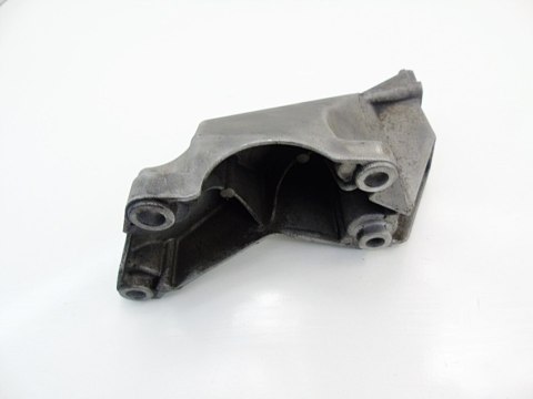 ŁAPA SILNIKA 1.6 8V AUDI A4 B6 B7 PASSAT EXEO ŁAPA SILNIKA 1.6 8V AUDI A4 B6 B7 PASSAT EXEO