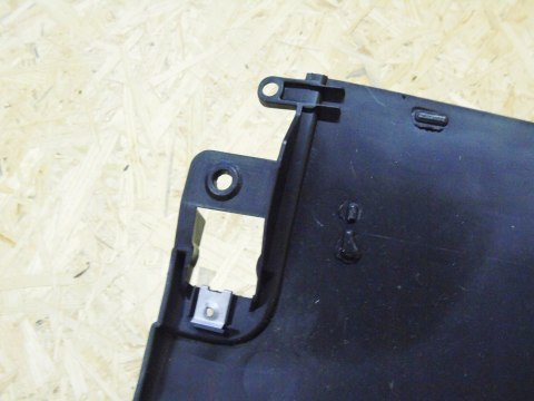 BOCZEK TAPICERKA PRAWY TYŁ OPEL CORSA C 3 D BOCZEK TAPICERKA PRAWY TYŁ OPEL CORSA C 3 D