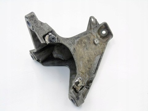 ŁAPA WSPORNIK SILNIKA 1.6 8V AUDI A4 B6 B7 PASSAT ŁAPA WSPORNIK SILNIKA 1.6 8V AUDI A4 B6 B7 PASSAT