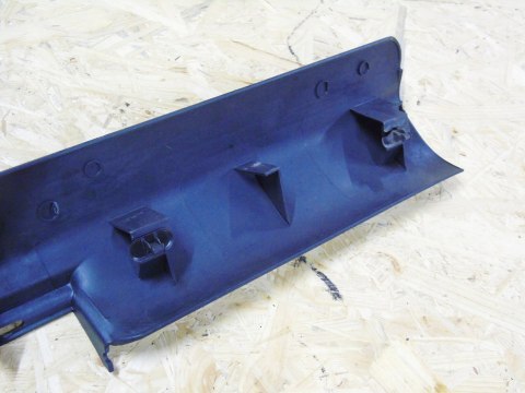 LISTWA PROGOWA PRAWA OPEL CORSA C 3 D 09114820 LISTWA PROGOWA PRAWA OPEL CORSA C 3 D 09114820