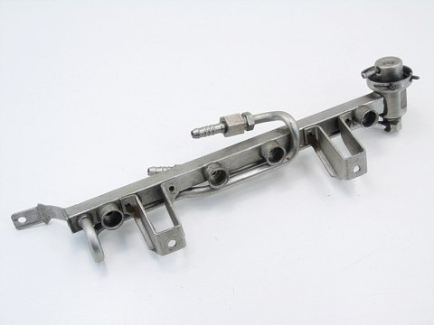 LISTWA WTRYSKOWA 1.6 8V AUDI A4 B6 B7 PASSAT EXEO LISTWA WTRYSKOWA 1.6 8V AUDI A4 B6 B7 PASSAT EXEO