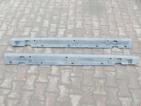 LISTWY PROGOWE OPEL CORSA C 3 D 09165718 LISTWY PROGOWE OPEL CORSA C 3 D 09165718