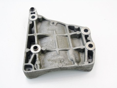 ŁAPA SILNIKA 1.3 MJTD TIPO 500X DOBLO QUBO PUNTO ŁAPA SILNIKA 1.3 MJTD TIPO 500X DOBLO QUBO PUNTO