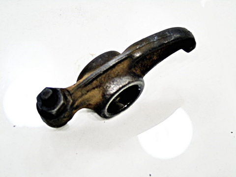 DŹWIGIENKA ZAWORÓW PEUGEOT 1.3 309 C15 DŹWIGIENKA ZAWORÓW PEUGEOT 1.3 309 C15