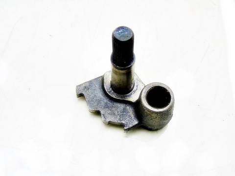 DŹWIGNIA ŁAPA SKRZYNI MERCEDES 2.4D W123 S123 240D DŹWIGNIA ŁAPA SKRZYNI MERCEDES 2.4D W123 S123 240D