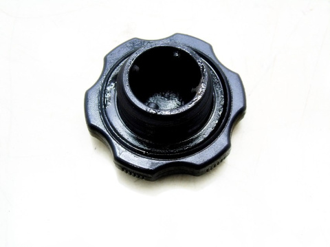 KOREK OLEJU MAZDA 1.6 16V 323 KOREK OLEJU MAZDA 1.6 16V 323