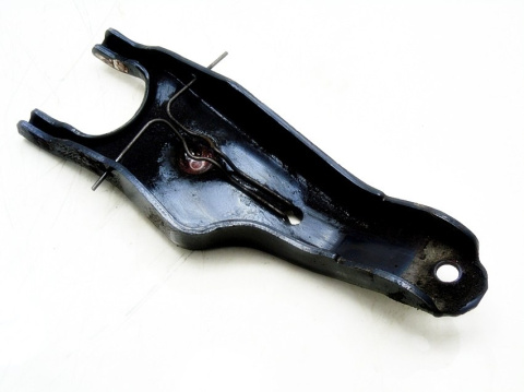 ŁAPA WIDEŁKI SPRZĘGŁA MAZDA 1.6 16V 323 ŁAPA WIDEŁKI SPRZĘGŁA MAZDA 1.6 16V 323