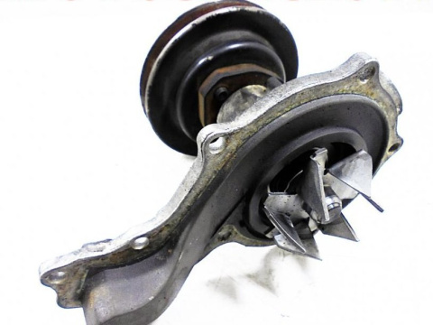 POMPA WODY 1.8 8V VW SEAT CORDOBA GOLF IBIZA II POMPA WODY 1.8 8V VW SEAT CORDOBA GOLF IBIZA II