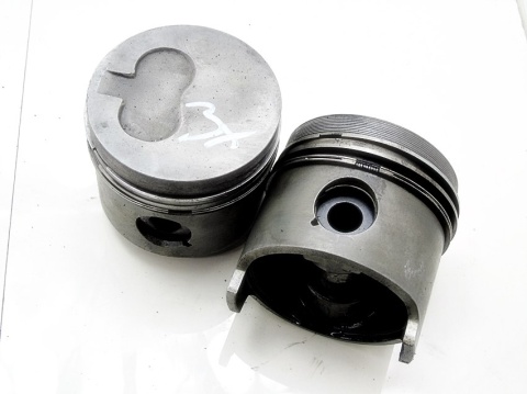 TŁOK PEUGEOT 1.9D BOXER SCUDO EXPERT TŁOK PEUGEOT 1.9D BOXER SCUDO EXPERT