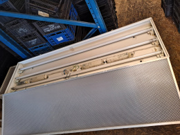 Lampa oprawa wisząca magazyn warsztat przemysłowa 3x25 155x44x9