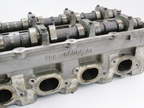 GŁOWICA 3.2 4.0 V8 JAGUAR XJ XJ8 XKR XK8 GŁOWICA 3.2 4.0 V8 JAGUAR XJ XJ8 XKR XK8