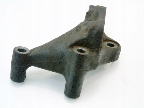 ŁAPA SILNIKA 1.3 16V VVTI YARIS RACTIS 12315-23030 ŁAPA SILNIKA 1.3 16V VVTI YARIS RACTIS 12315-23030