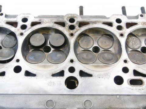 GŁOWICA 3.7 4.2 V8 AUDI A8 D2 077103373AE GŁOWICA 3.7 4.2 V8 AUDI A8 D2 077103373AE