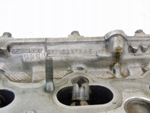 GŁOWICA 3.7 4.2 V8 AUDI A8 D2 077103373AE GŁOWICA 3.7 4.2 V8 AUDI A8 D2 077103373AE