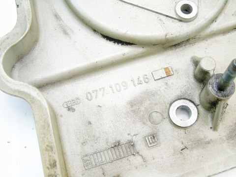 OBUDOWA ROZRZĄDU 3.7 V8 AUDI A8 D2 077109146 OBUDOWA ROZRZĄDU 3.7 V8 AUDI A8 D2 077109146