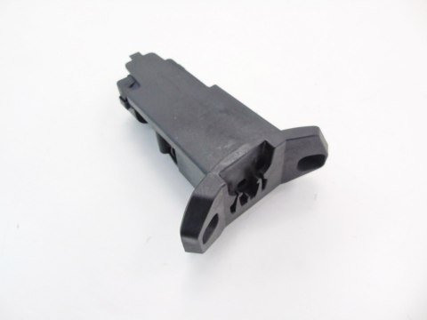 MOCOWANIE KLAPKI WLEWU PALIWA OPEL CORSA C 3 D MOCOWANIE KLAPKI WLEWU PALIWA OPEL CORSA C 3 D