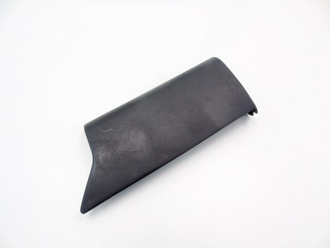 LISTWA BŁOTNIKA PRAWA AUDI 80 B4 2.0 8A0853992C LISTWA BŁOTNIKA PRAWA AUDI 80 B4 2.0 8A0853992C