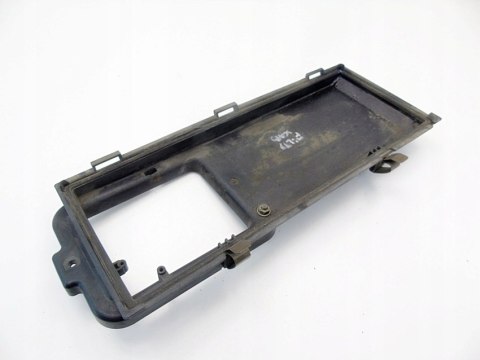 OBUDOWA FILTRA KABINOWEGO AUDI 80 B4 2.0 893819441 OBUDOWA FILTRA KABINOWEGO AUDI 80 B4 2.0 893819441