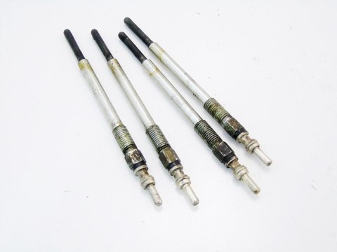 ŚWIECE ŻAROWE 1.4 HDI 206 C2 C3 307 207 1007 XSARA ŚWIECE ŻAROWE 1.4 HDI 206 C2 C3 307 207 1007 XSARA