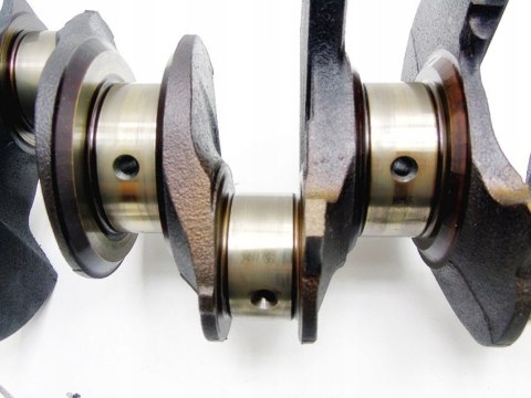 WAŁ KORBOWY 1.8 16V 407 406 C5 XSARA PICASSO WAŁ KORBOWY 1.8 16V 407 406 C5 XSARA PICASSO