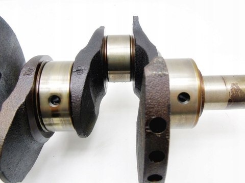 WAŁ KORBOWY 1.8 16V 407 406 C5 XSARA PICASSO WAŁ KORBOWY 1.8 16V 407 406 C5 XSARA PICASSO