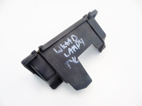 MOCOWANIE LAMPY TYŁ AUDI 80 B4 2.0 1993 8A0945567 MOCOWANIE LAMPY TYŁ AUDI 80 B4 2.0 1993 8A0945567