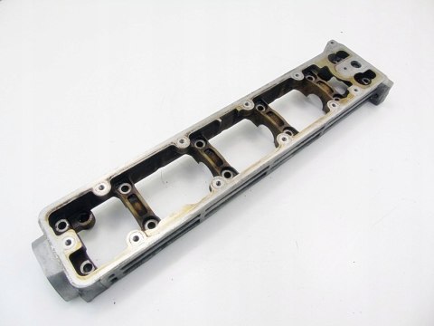 RAMKA GŁOWICY 1.8 2.0 16V 407 406 C5 XSARA PICASSO RAMKA GŁOWICY 1.8 2.0 16V 407 406 C5 XSARA PICASSO