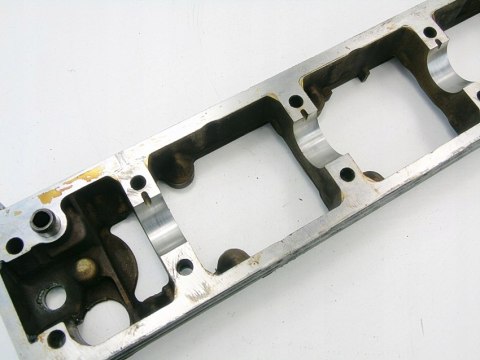 RAMKA GŁOWICY 1.8 2.0 16V 407 406 C5 XSARA PICASSO RAMKA GŁOWICY 1.8 2.0 16V 407 406 C5 XSARA PICASSO