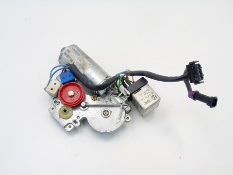 SILNIK SZYBERDACHU AUDI 80 B4 1993 893877795A SILNIK SZYBERDACHU AUDI 80 B4 1993 893877795A