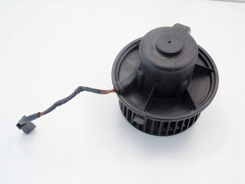WENTYLATOR DMUCHAWA AUDI 80 B4 1993 893819021 WENTYLATOR DMUCHAWA AUDI 80 B4 1993 893819021