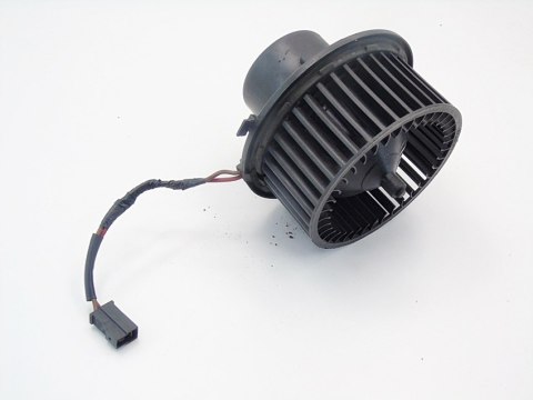 WENTYLATOR DMUCHAWA AUDI 80 B4 1993 893819021 WENTYLATOR DMUCHAWA AUDI 80 B4 1993 893819021