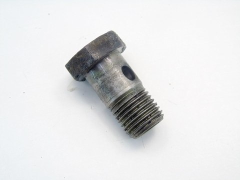 ŚRUBA PRZEWODU WSPOMAGANIA AUDI 80 B4 93 ŚRUBA PRZEWODU WSPOMAGANIA AUDI 80 B4 93