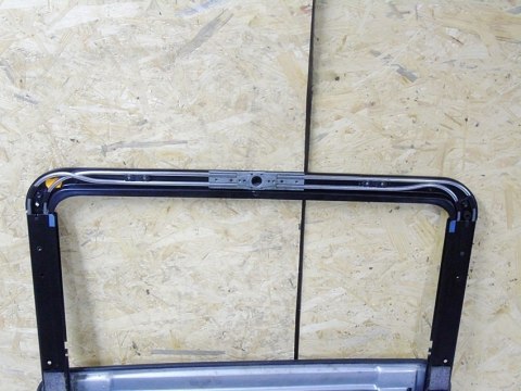 SZYBERDACH AUDI 80 B4 93 SZYBERDACH AUDI 80 B4 93