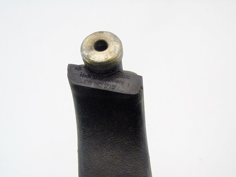 UCHWYT DRZWI LEWYCH AUDI 80 B4 2.0 93 433867171B UCHWYT DRZWI LEWYCH AUDI 80 B4 2.0 93 433867171B